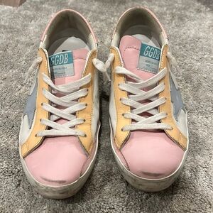 BARELY WORN GOLDEN GOOSE SNEAKERS